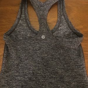 Lululemon size 2 tank